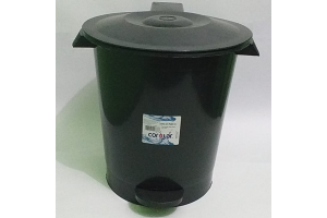 LIXEIRA COM PEDAL 12L PRETO REF-56330107